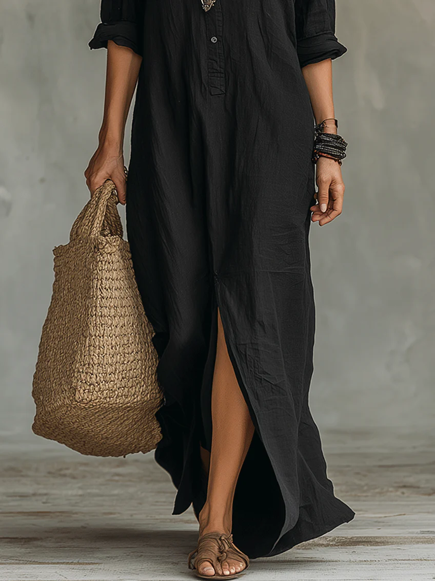 Soline™ | Loose-fitting black maxi dress with buttons